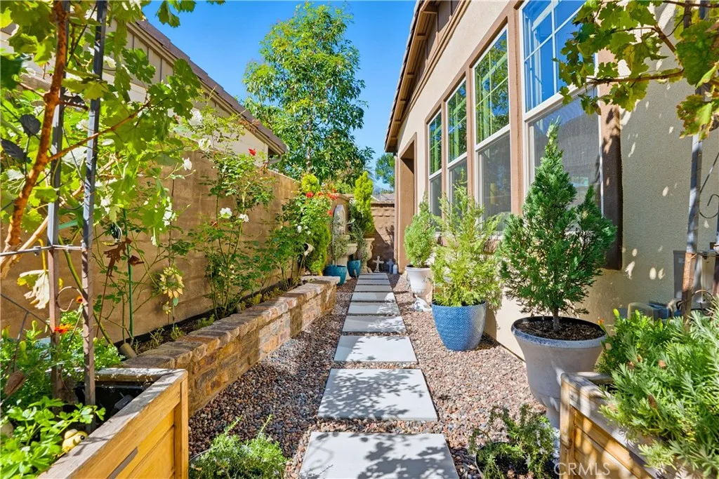 169 Garcilla, Rancho Mission Viejo, California 92694 home-pic-32