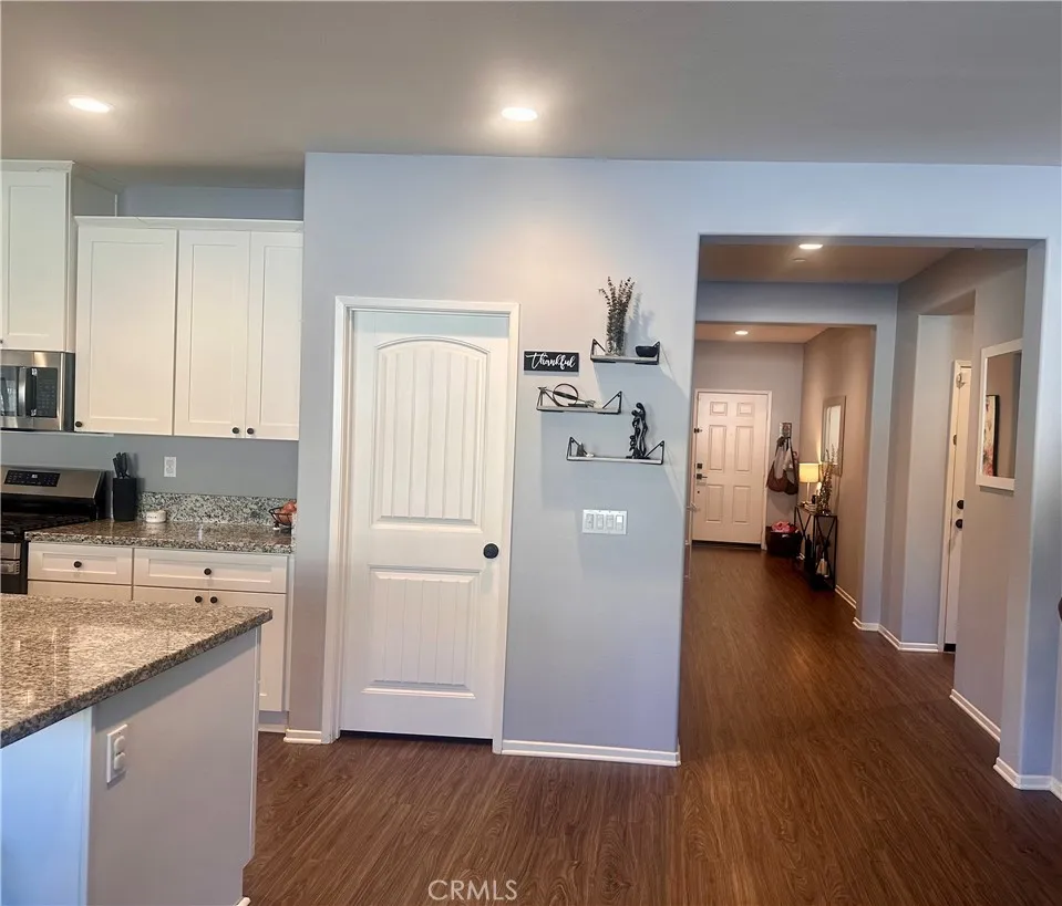 1433 Chardonnay, San Jacinto, California 92582 home-pic-3