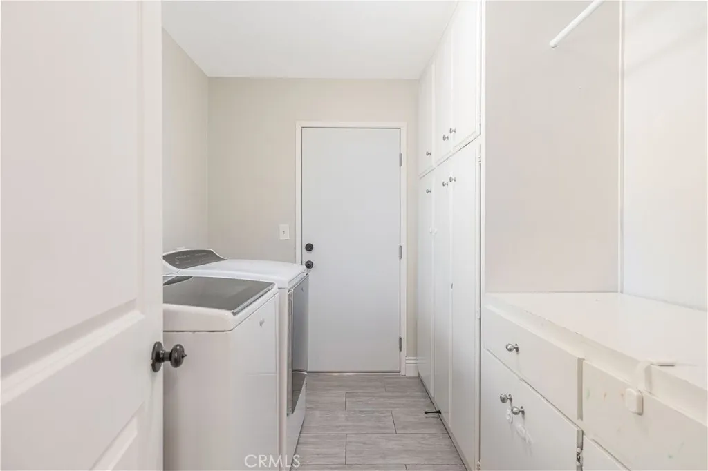 5329 Blanco Avenue, Woodland Hills, California 91367 home-pic-30