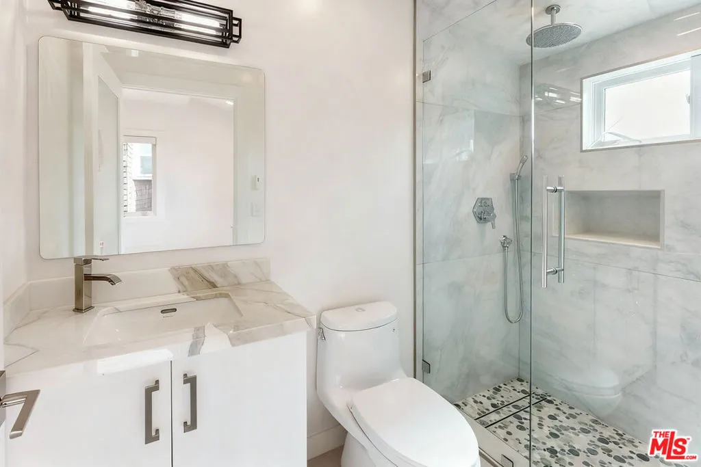 3850 Glenalbyn Drive, Los Angeles, California 90065 home-pic-14