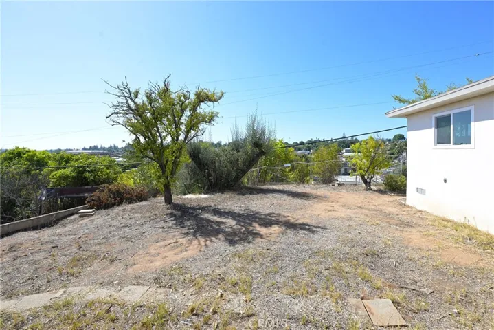 127 E College, Fallbrook, California 92028