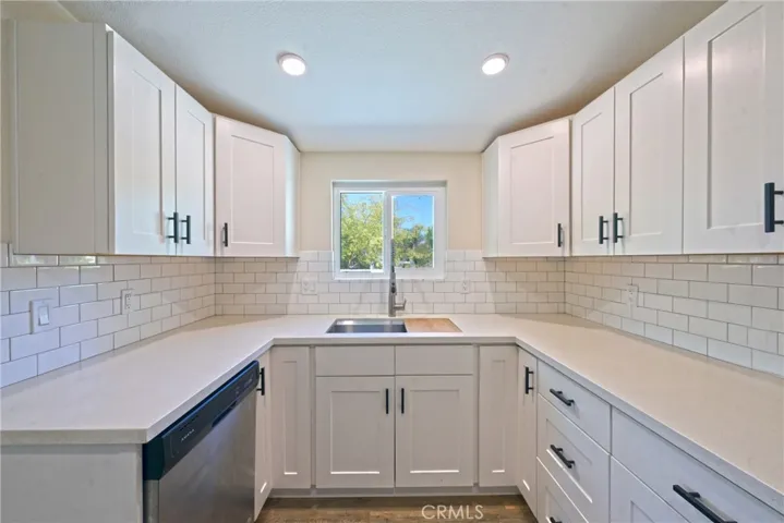 127 E College, Fallbrook, California 92028