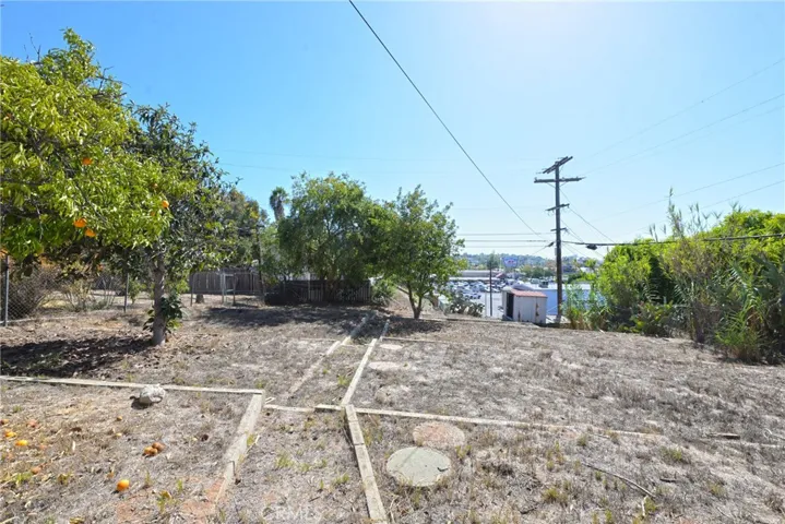 127 E College, Fallbrook, California 92028