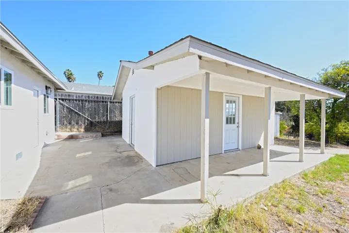 127 E College, Fallbrook, California 92028