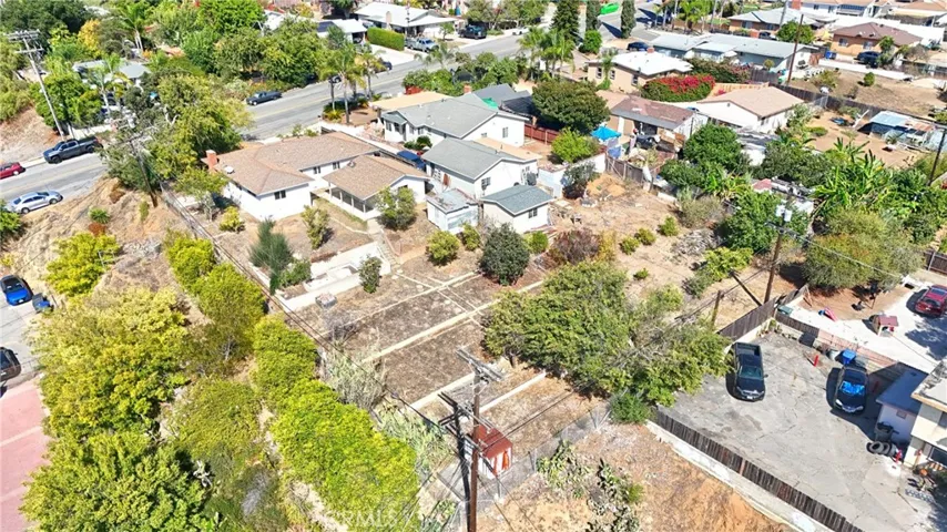 127 E College, Fallbrook, California 92028