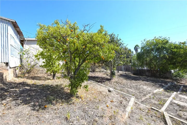 127 E College, Fallbrook, California 92028