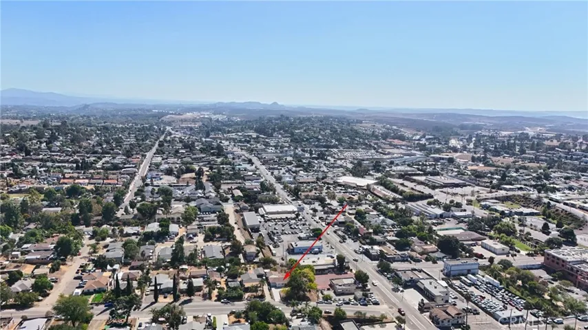 127 E College, Fallbrook, California 92028