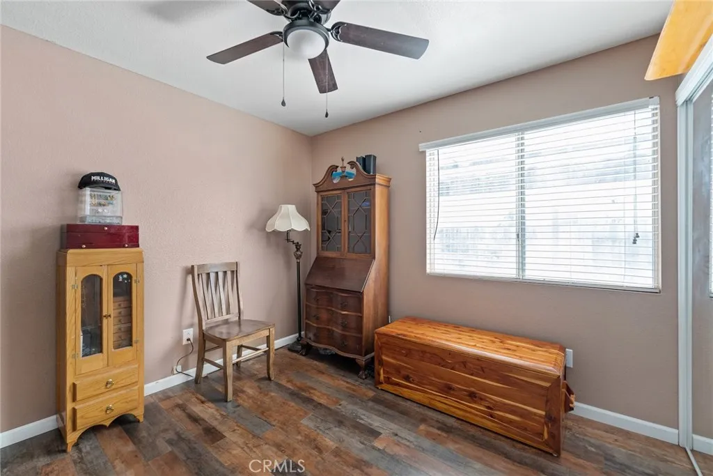 2031 Lagoon Court, Hemet, California 92545 home-pic-19