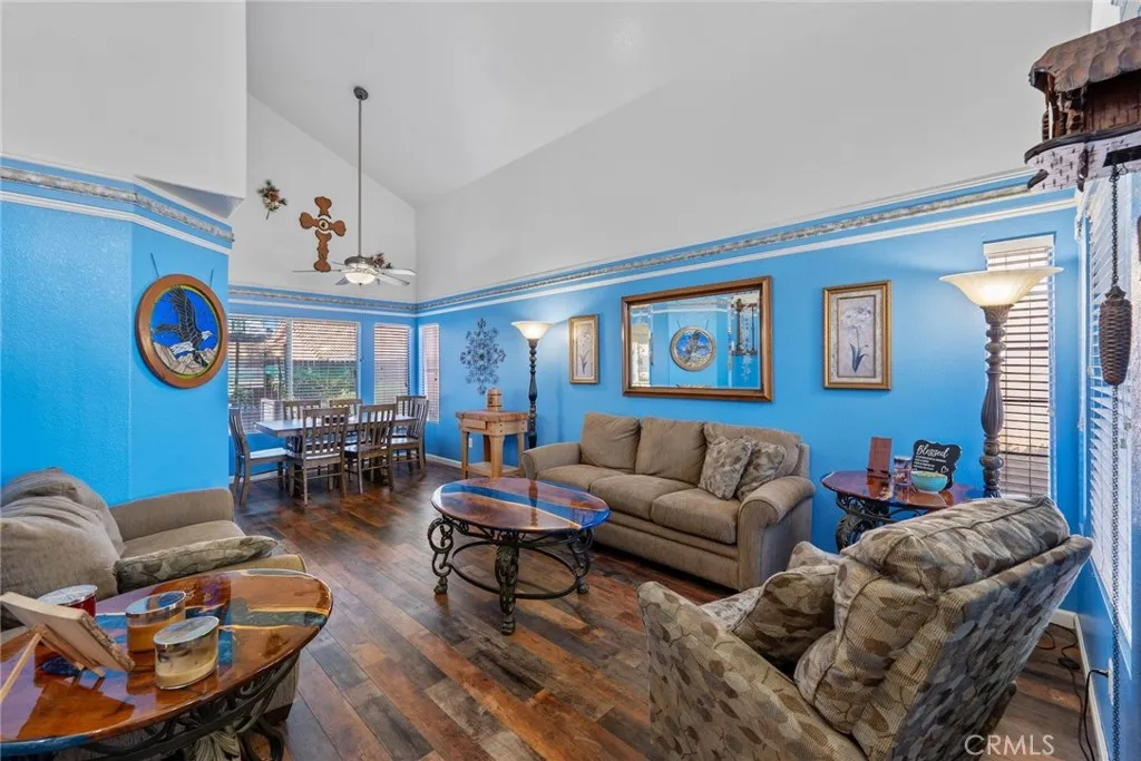 2031 Lagoon Court, Hemet, California 92545 home-pic-24