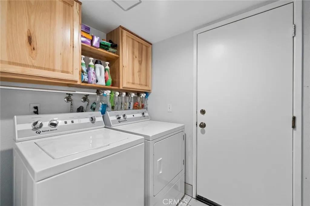 2031 Lagoon Court, Hemet, California 92545 home-pic-21