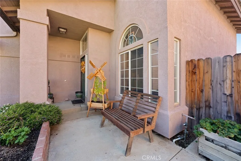 2031 Lagoon Court, Hemet, California 92545 home-pic-6
