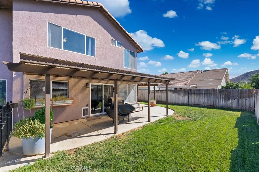 2031 Lagoon Court, Hemet, California 92545 home-pic-42