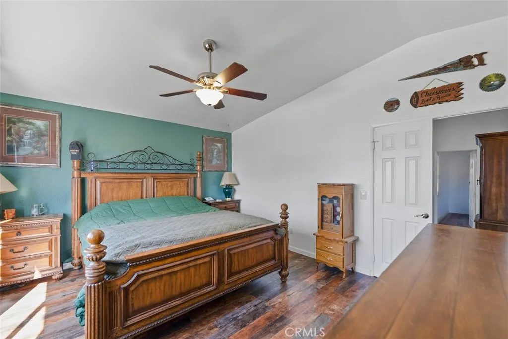 2031 Lagoon Court, Hemet, California 92545 home-pic-30