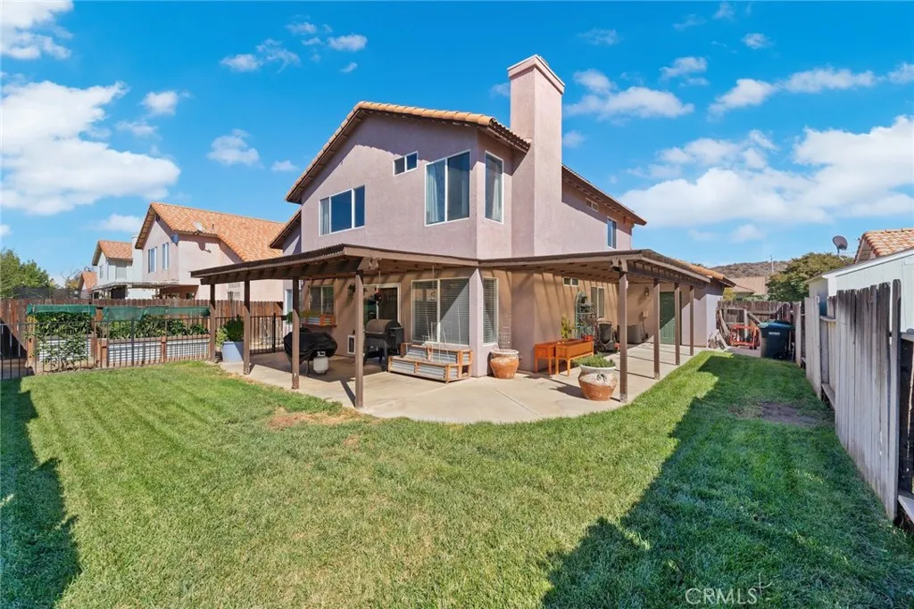 2031 Lagoon Court, Hemet, California 92545 home-pic-43
