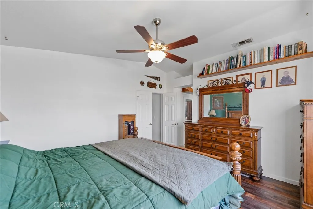 2031 Lagoon Court, Hemet, California 92545 home-pic-29