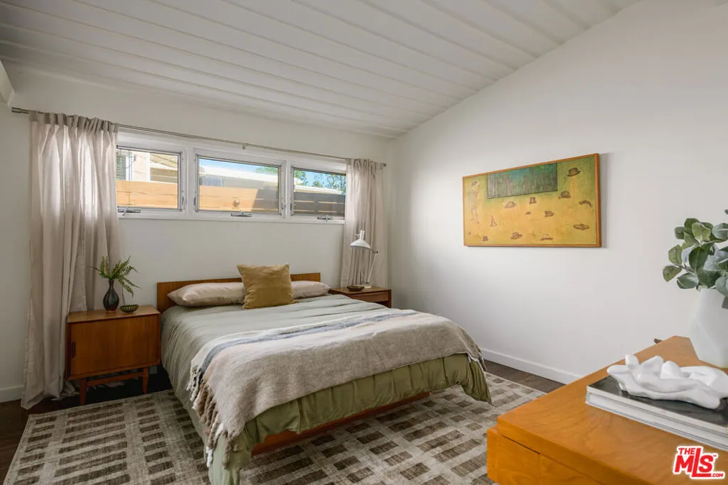 1856 Hi Point Street, Los Angeles, California 90035 home-pic-19