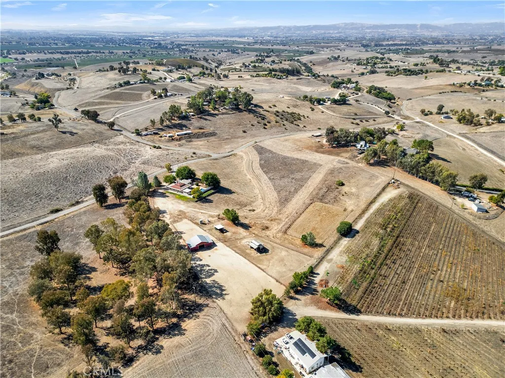 6180 Avenida Trinidad, San Miguel, California 93451 home-pic-36