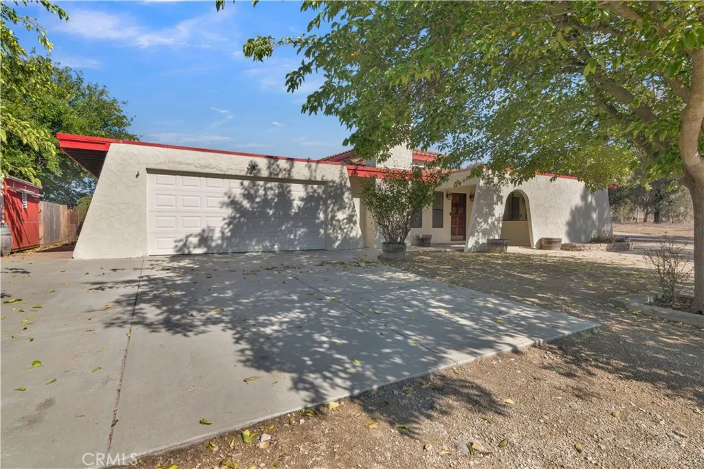 6180 Avenida Trinidad, San Miguel, California 93451 home-pic-1