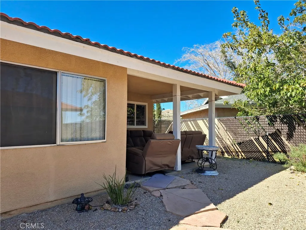 6873 Warren Vista, Yucca Valley, California 92284 home-pic-21