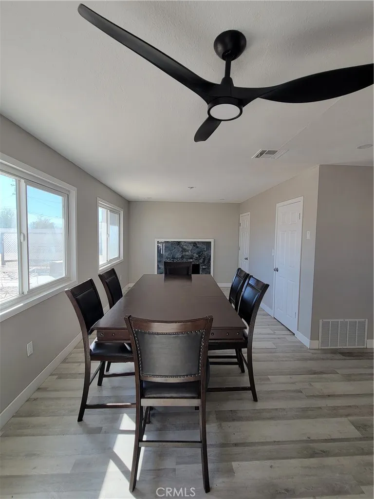 22725 Anoka, Apple Valley, California 92308 home-pic-25