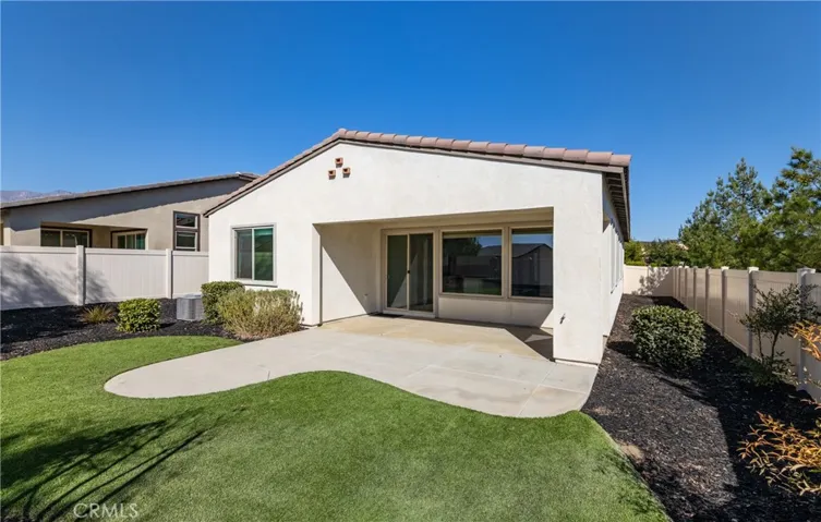 1557 Gardenview Trail, Beaumont, California 92223