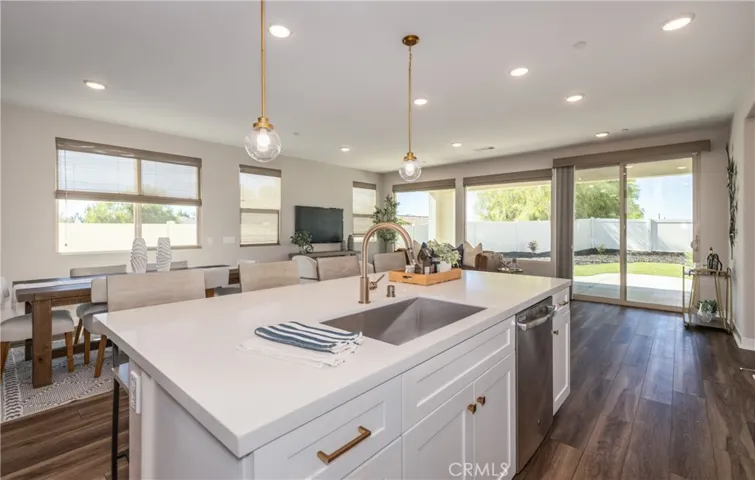 1557 Gardenview Trail, Beaumont, California 92223