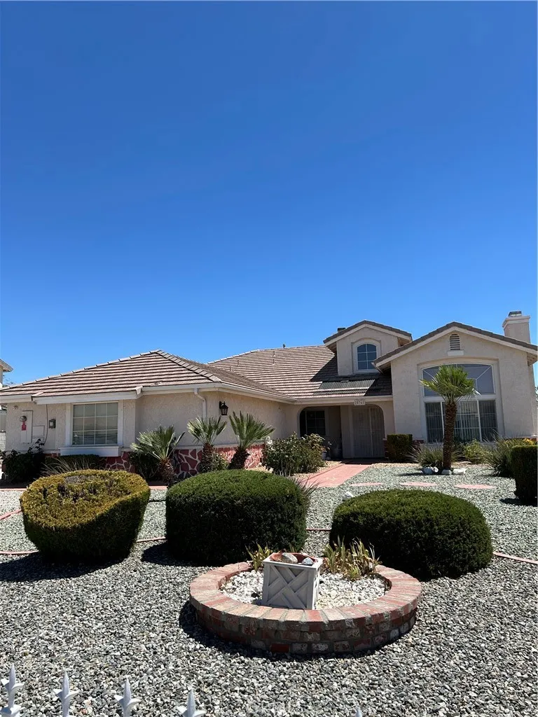 20361 Pahute, Apple Valley, California 92308 home-pic-3