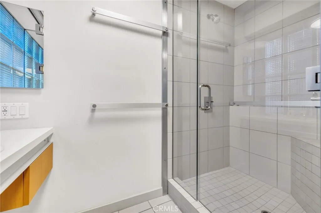 4022 Braeburn Way, Los Angeles, California 90027 home-pic-33