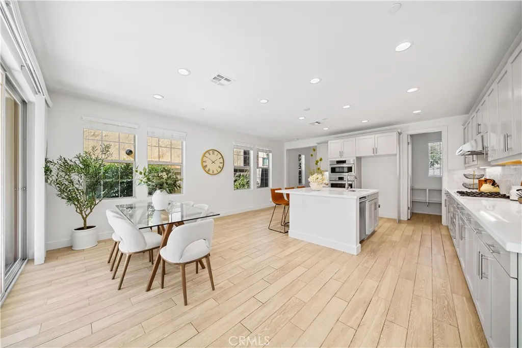 2218 Arroyo Trabuco, Lake Forest, California 92610 home-pic-9