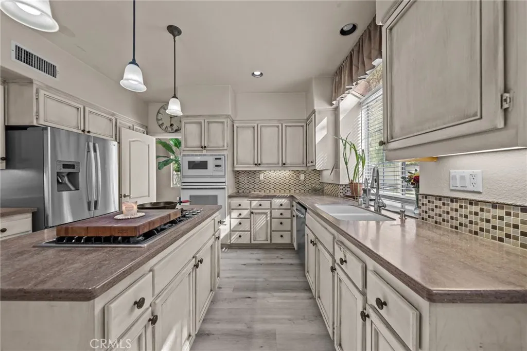32315 Via Cordoba, Temecula, California 92592 home-pic-13