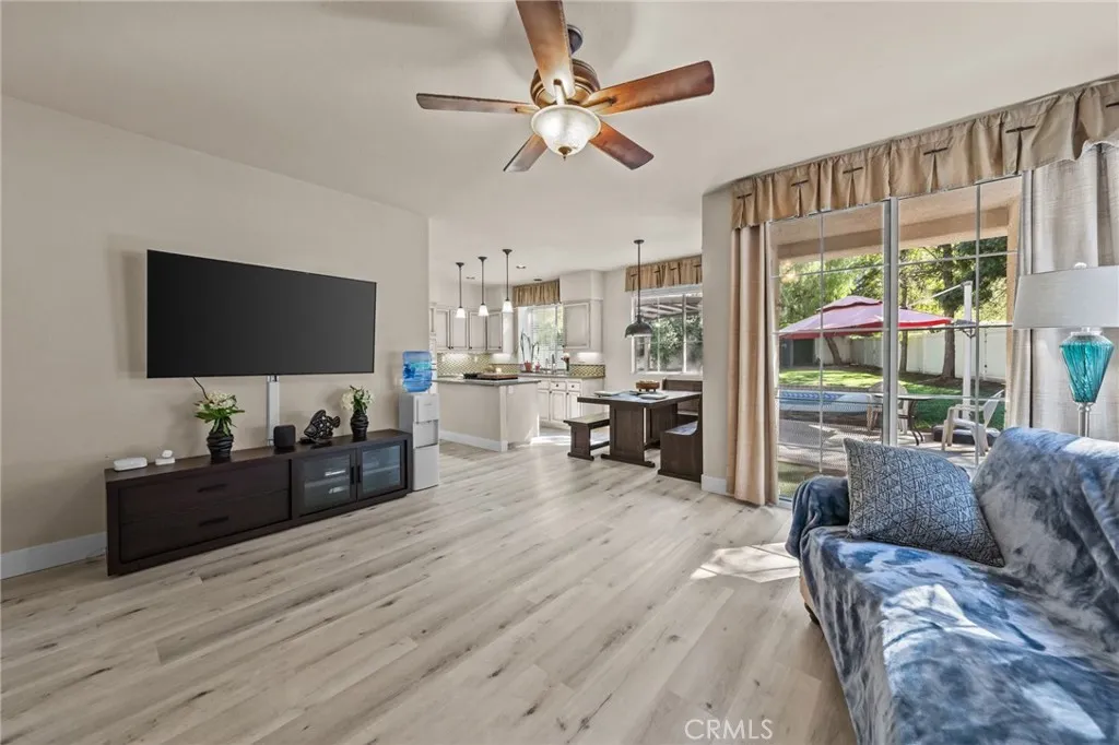 32315 Via Cordoba, Temecula, California 92592 home-pic-20