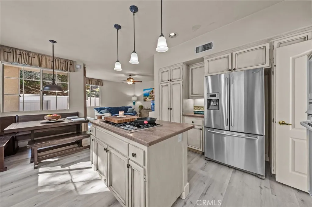 32315 Via Cordoba, Temecula, California 92592 home-pic-12