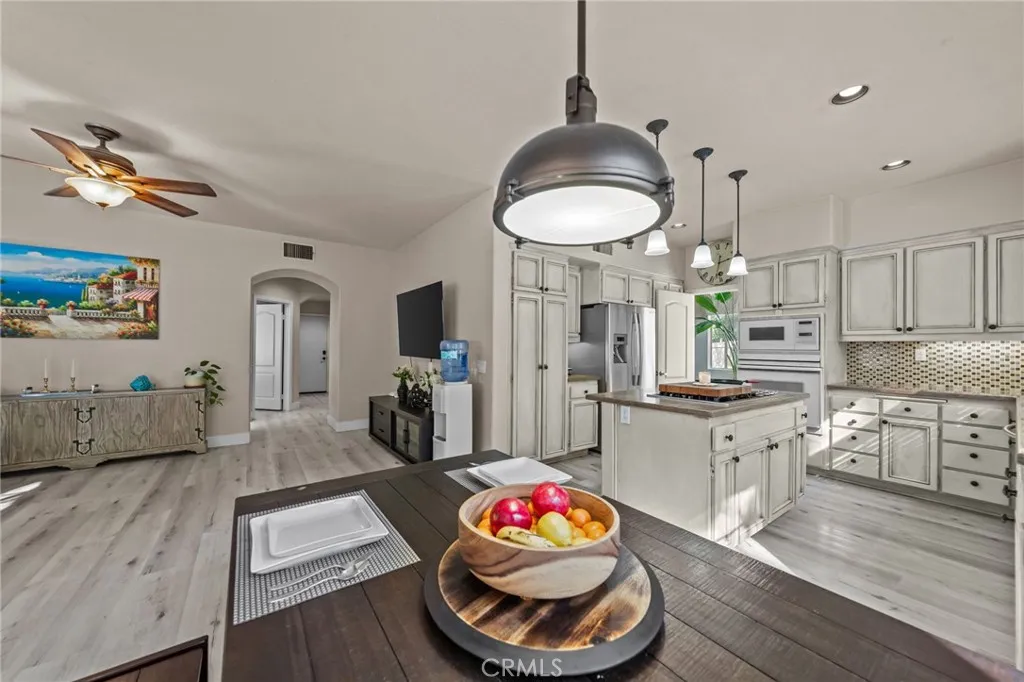 32315 Via Cordoba, Temecula, California 92592 home-pic-15