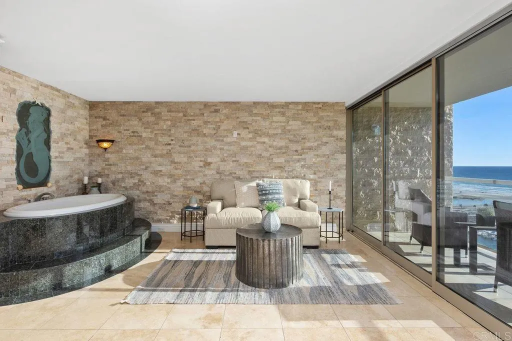 1200 Harbor N 15b, Oceanside, California 92054 home-pic-17