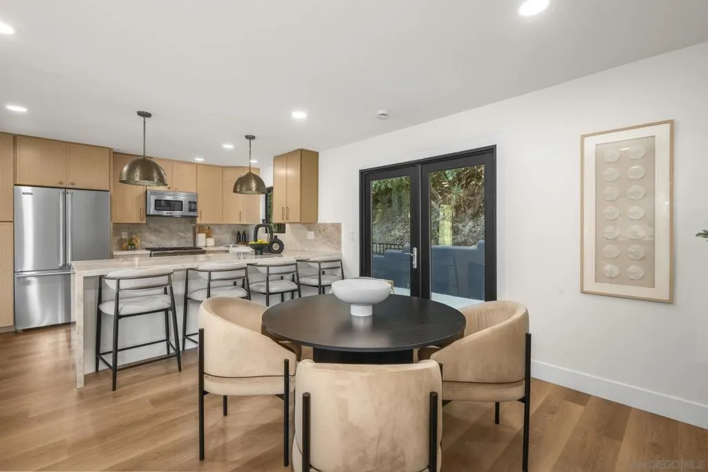 1733 Nautilus Street, La Jolla, California 92037 home-pic-9