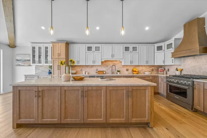 2828 Forest Hill Boulevard, Pacific Grove, California 93950