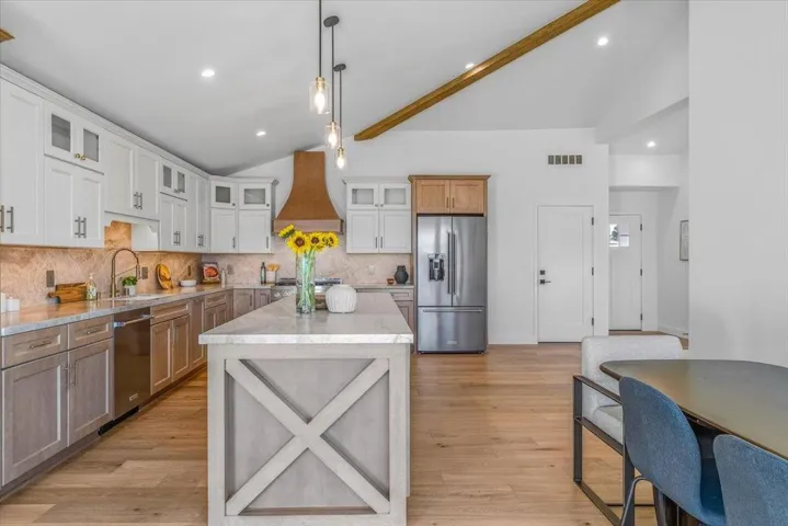 2828 Forest Hill Boulevard, Pacific Grove, California 93950