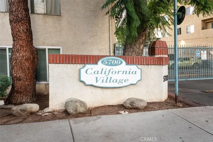Community sign and gate