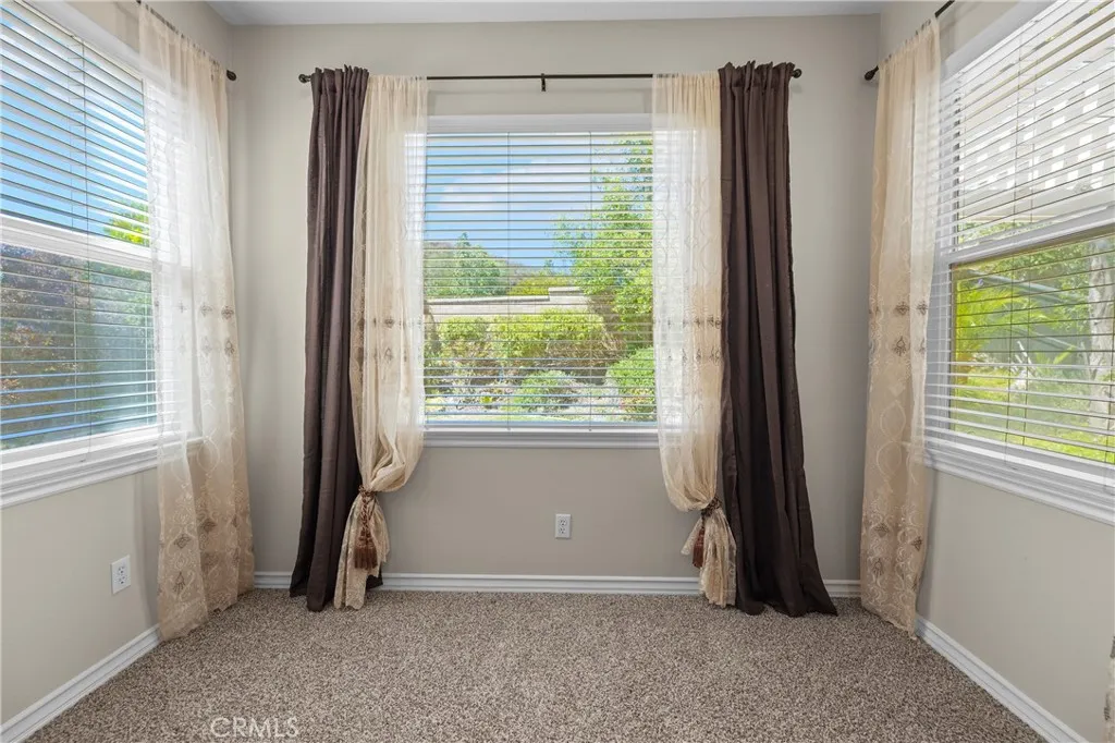 27123 Coral Bells Way, Murrieta, California 92562 home-pic-43