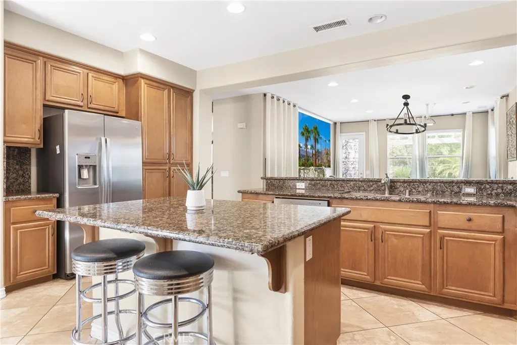 27123 Coral Bells Way, Murrieta, California 92562 home-pic-12