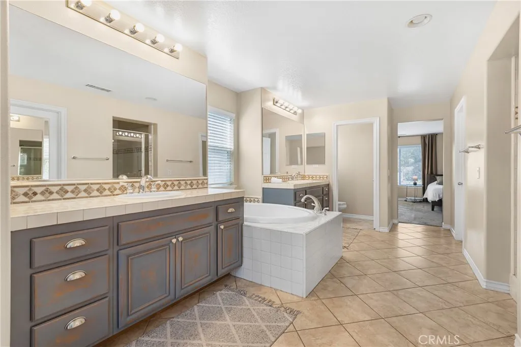 27123 Coral Bells Way, Murrieta, California 92562 home-pic-22