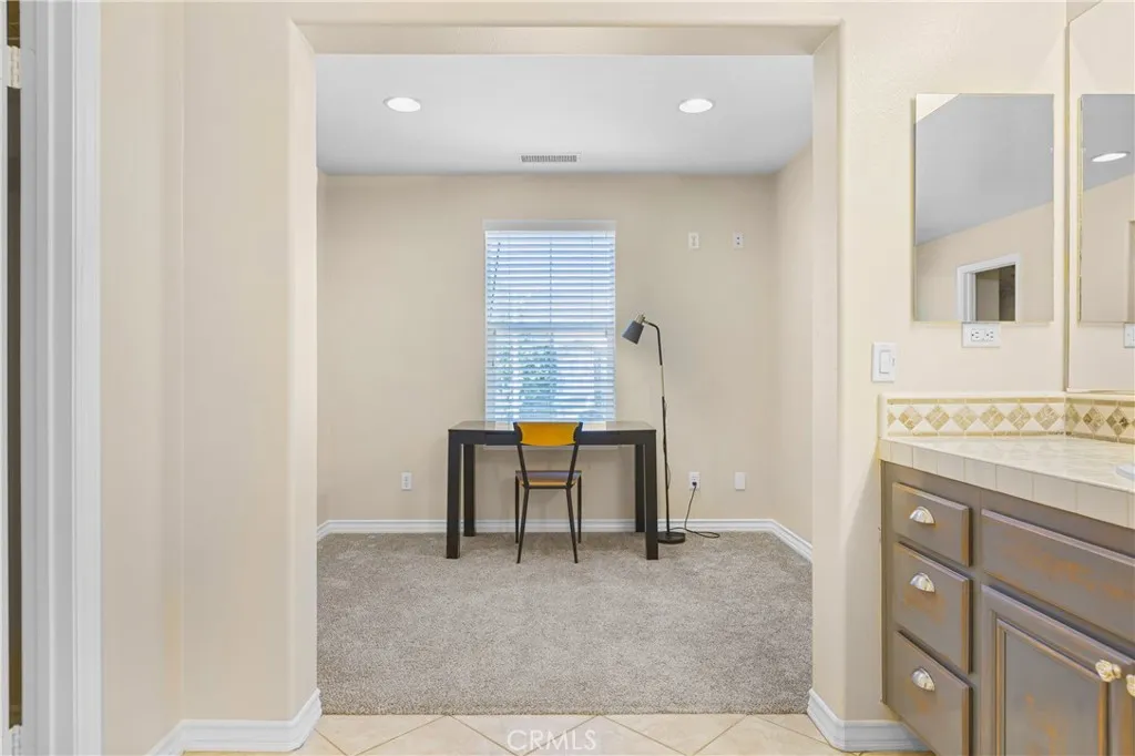 27123 Coral Bells Way, Murrieta, California 92562 home-pic-25