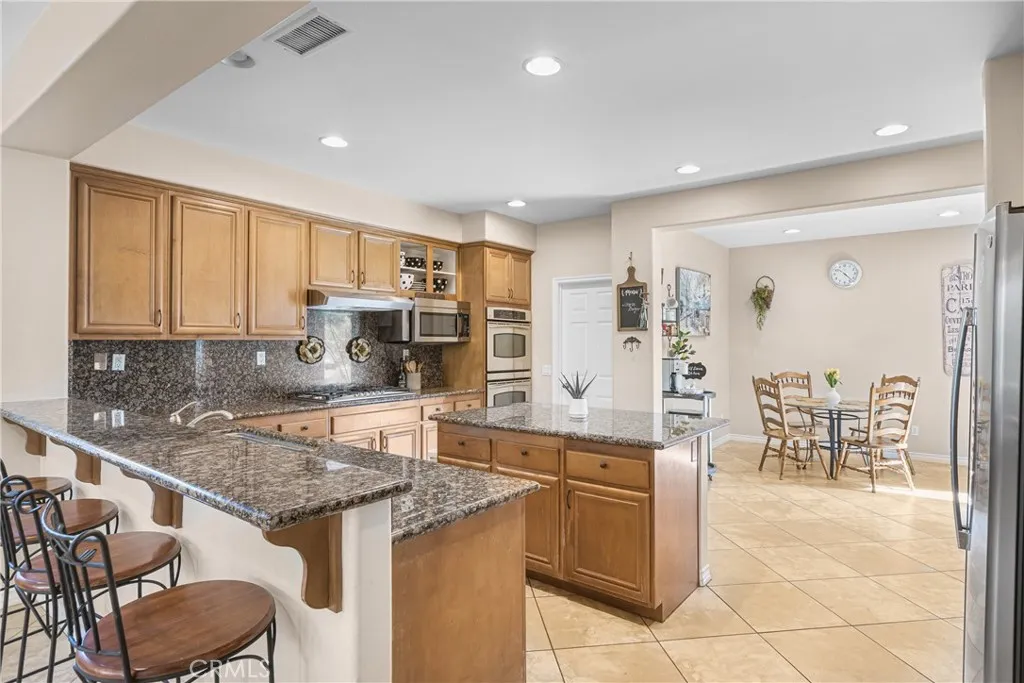 27123 Coral Bells Way, Murrieta, California 92562 home-pic-19