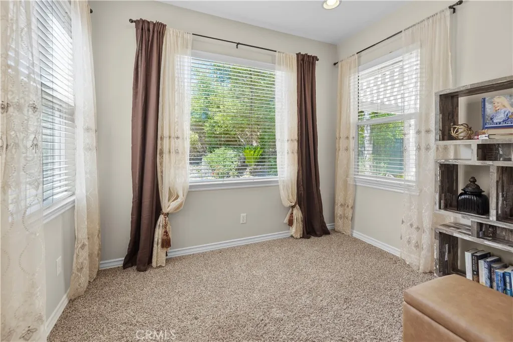 27123 Coral Bells Way, Murrieta, California 92562 home-pic-41