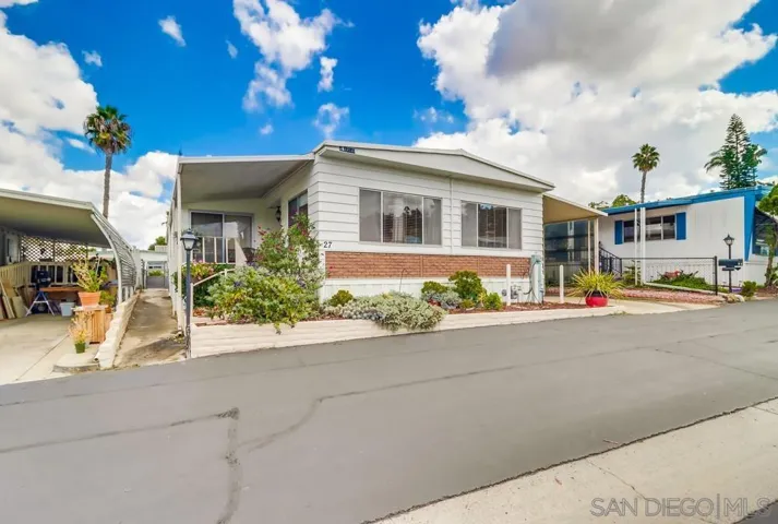 1440 S Orange Ave Spc 27, El Cajon, California 92020