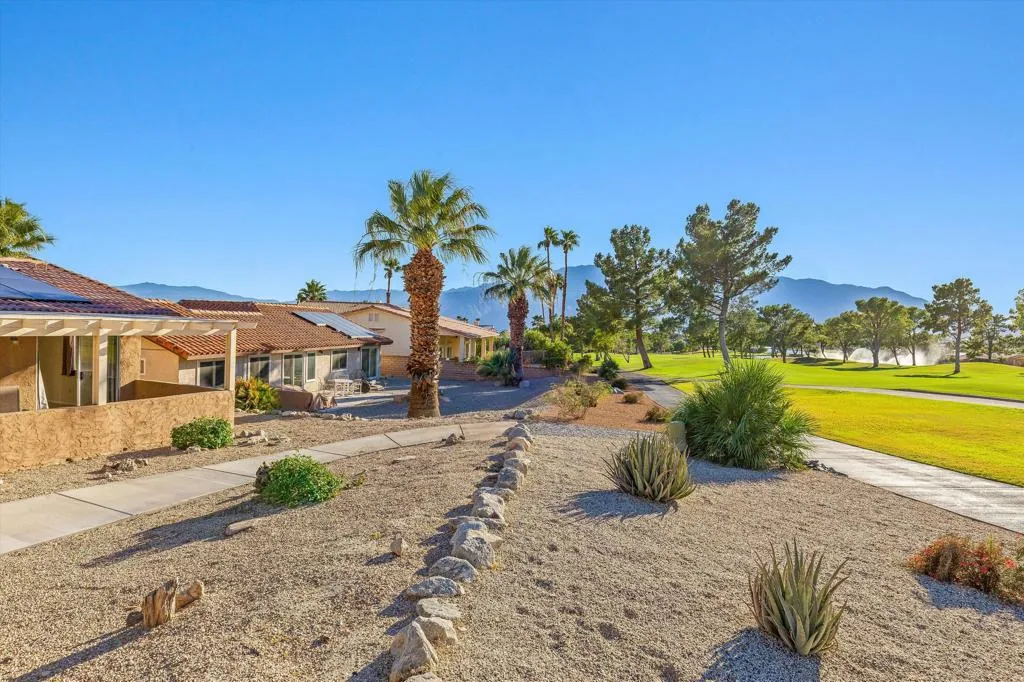 64578 Pinehurst Circle, Desert Hot Springs, California 92240 home-pic-20