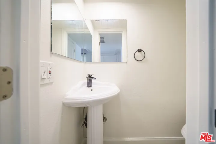 43609 Stanridge Avenue, Lancaster, California 93535