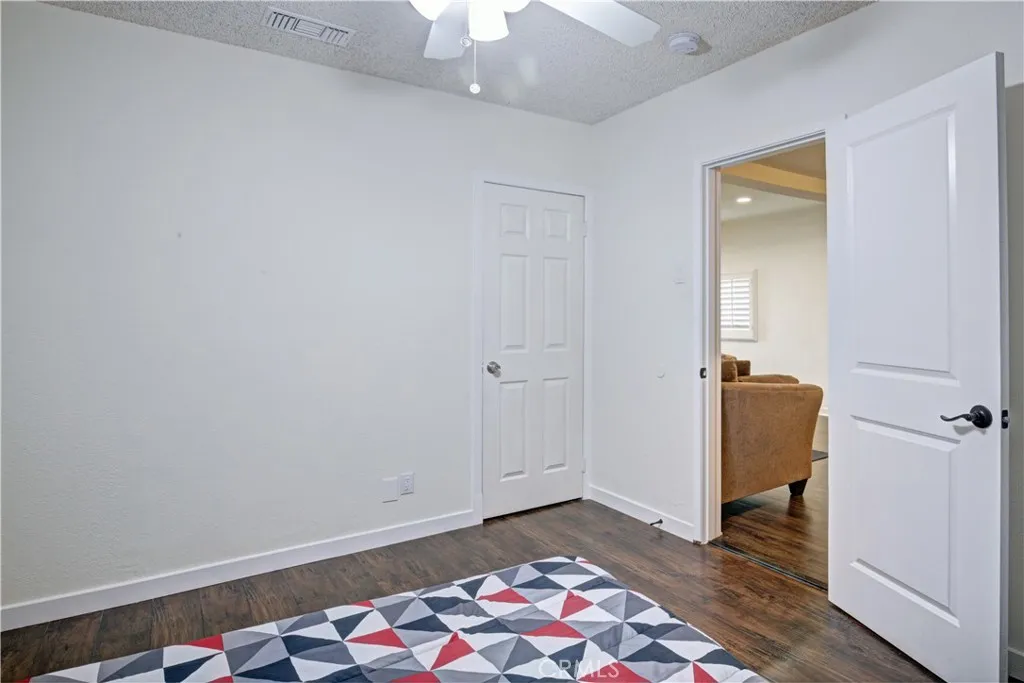 654 Penrith, Los Angeles, California 90023 home-pic-14