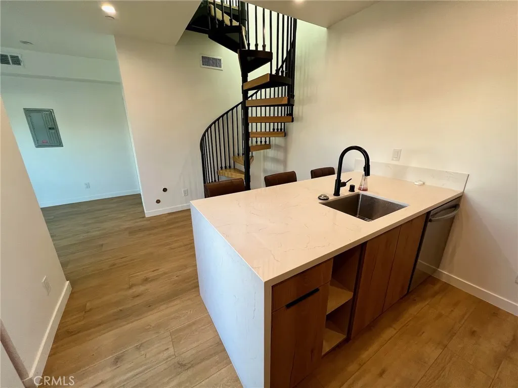 654 Penrith, Los Angeles, California 90023 home-pic-20