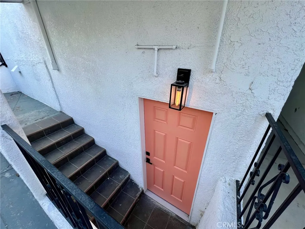 654 Penrith, Los Angeles, California 90023 home-pic-34